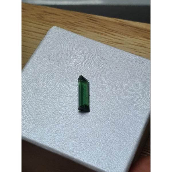 105- Đá Tourmaline (THIÊN NHIÊN)