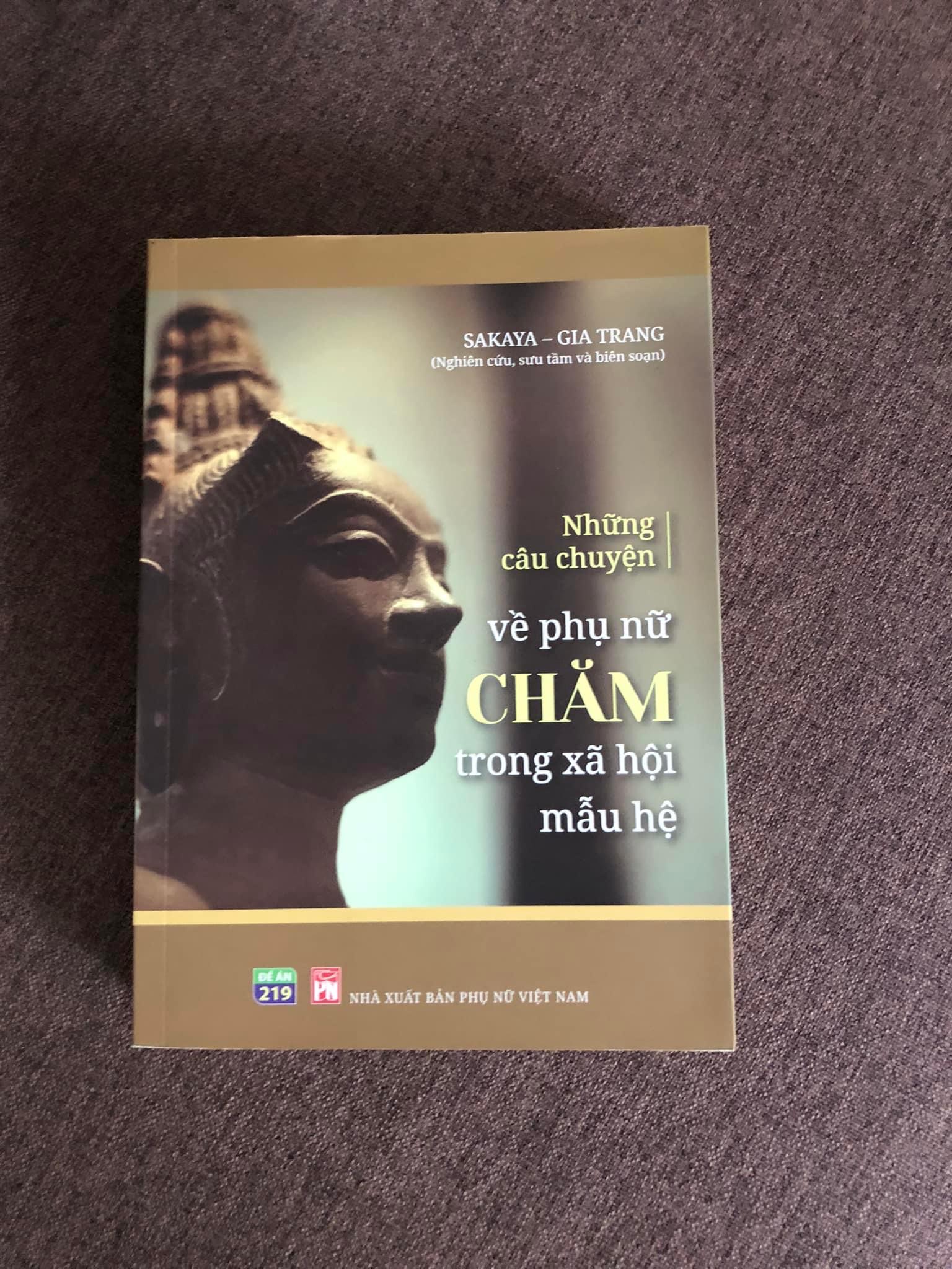 TỦ SÁCH DÂN TỘC - Bộ 3 cuốn: Người Thái ở Việt Nam: Truyền thuyết và Lễ hội + Phụ nữ Êđê trong xã hội mẫu hệ + Những câu chuyện về phụ nữ Chăm trong xã hội mẫu hệ