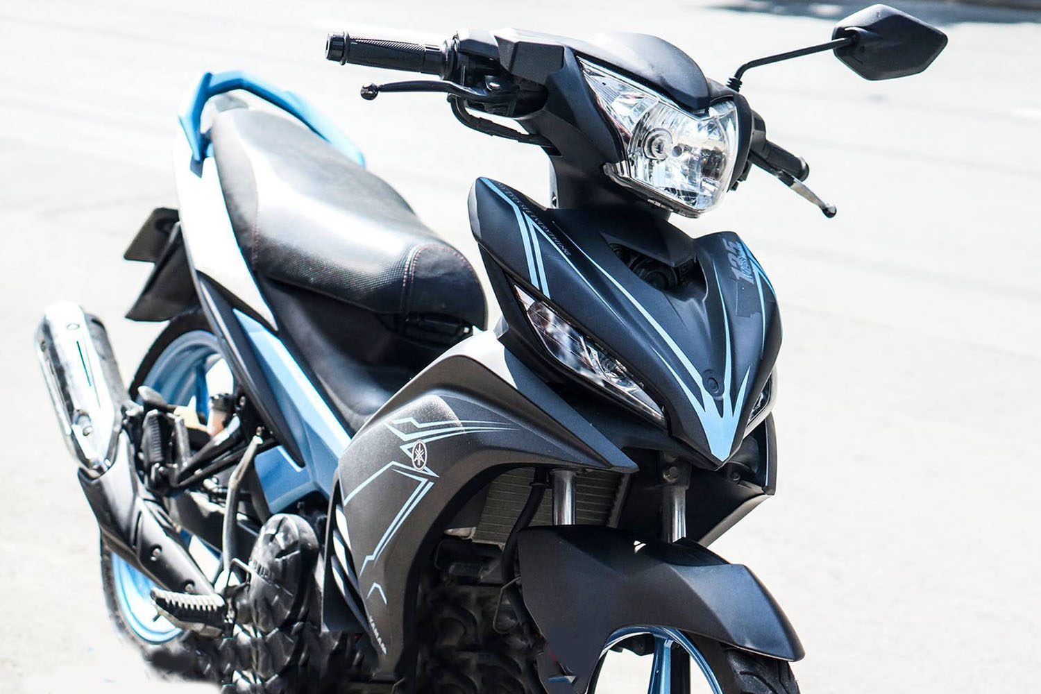 Tem trùm Exciter 135 Blue Lighting