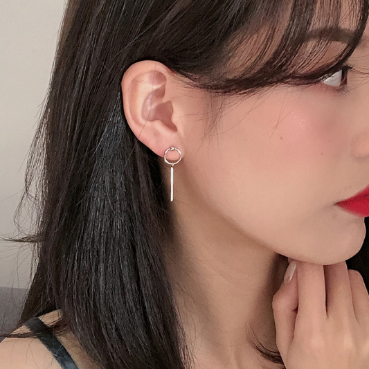 Bông tai nữ khuyên tròn ngôi sao năm cánh và thanh nhỏ bất đối xứng