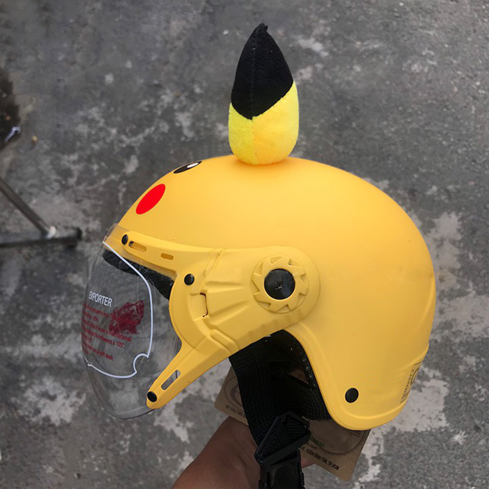 Mũ bảo hiểm bảo vệ đầu trẻ em có kính chống bụi cho bé Pikachu vàng có tai siêu dễ thương