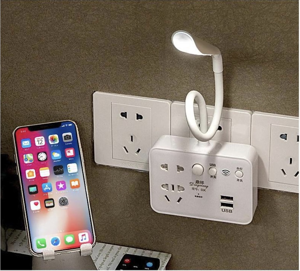 Ổ cắm điện USB tích hợp đèn ngủ có Remote điều khiển E1-L1010