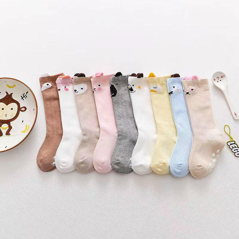 Tất boot cao cổ dài đến đầu gối cho bé và hug elephant
