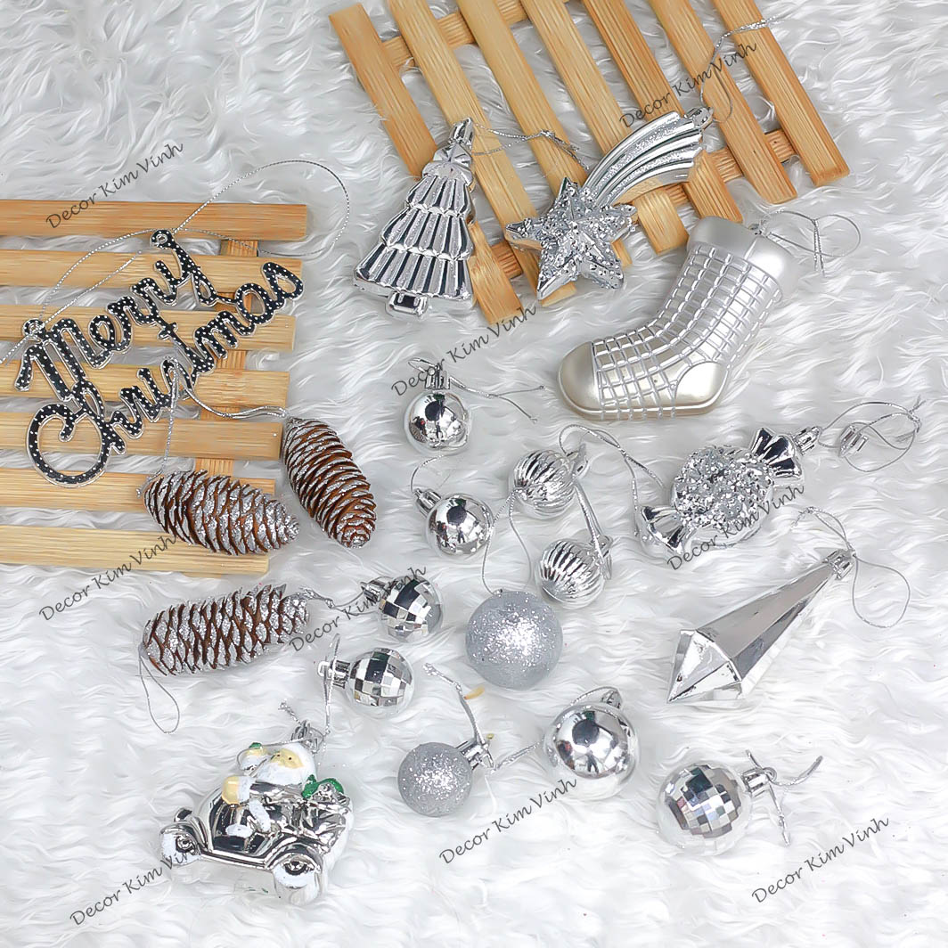 Hộp 20 Món Phụ Kiện Mẫu E57 Trang Trí Cây Thông Noel
