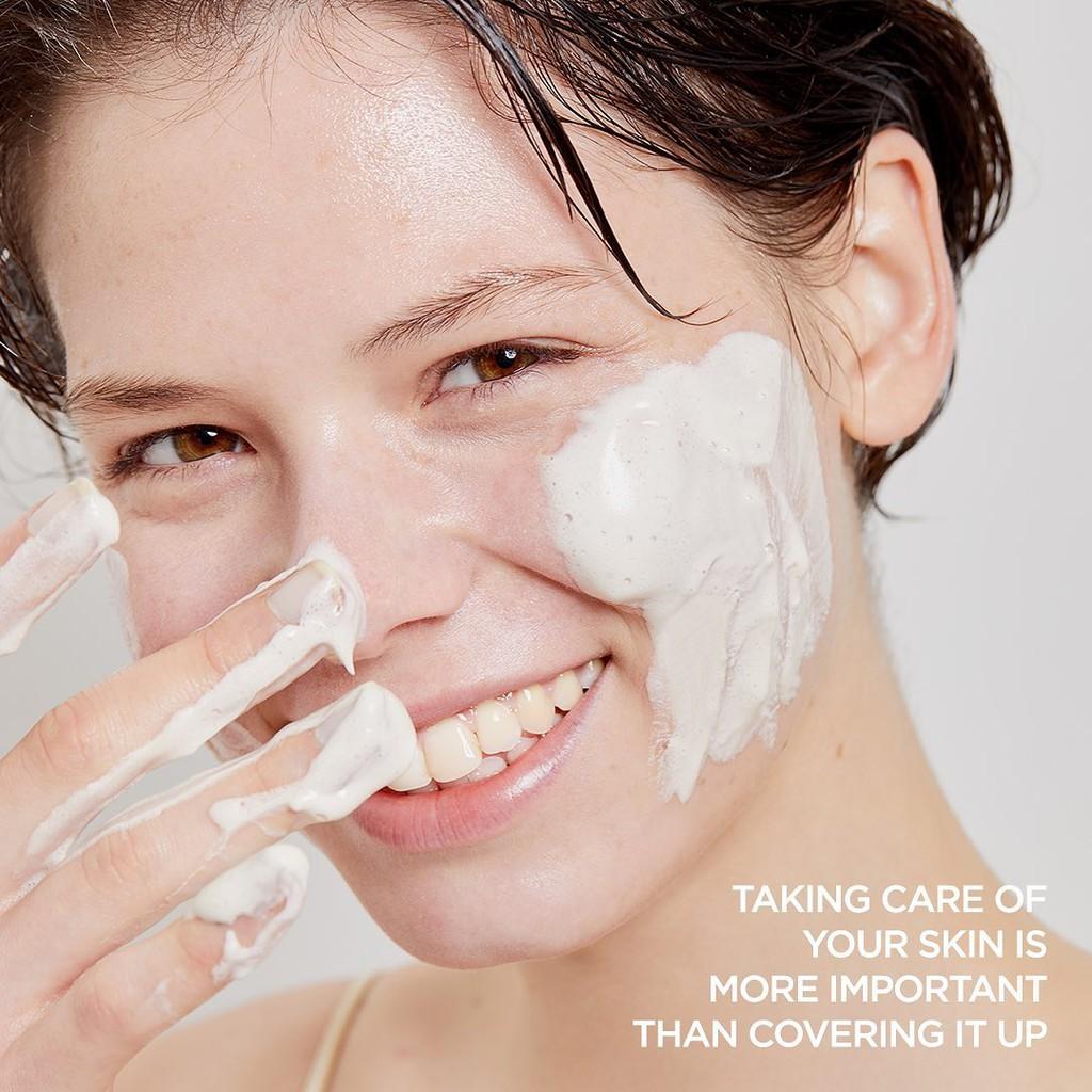 Combo Sữa Rửa Mặt và Tinh Chất Rau Má Phục Hồi Da Skin1004 Madagascar Centella