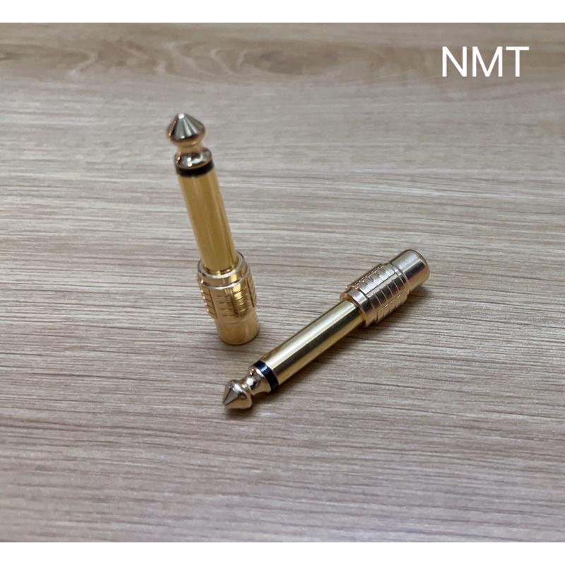 Rắc 6.5 li ra AV