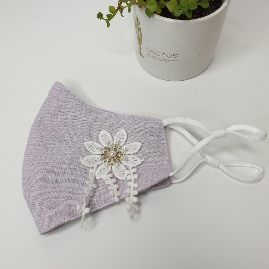 Khẩu trang vải linen đính hoa DH06