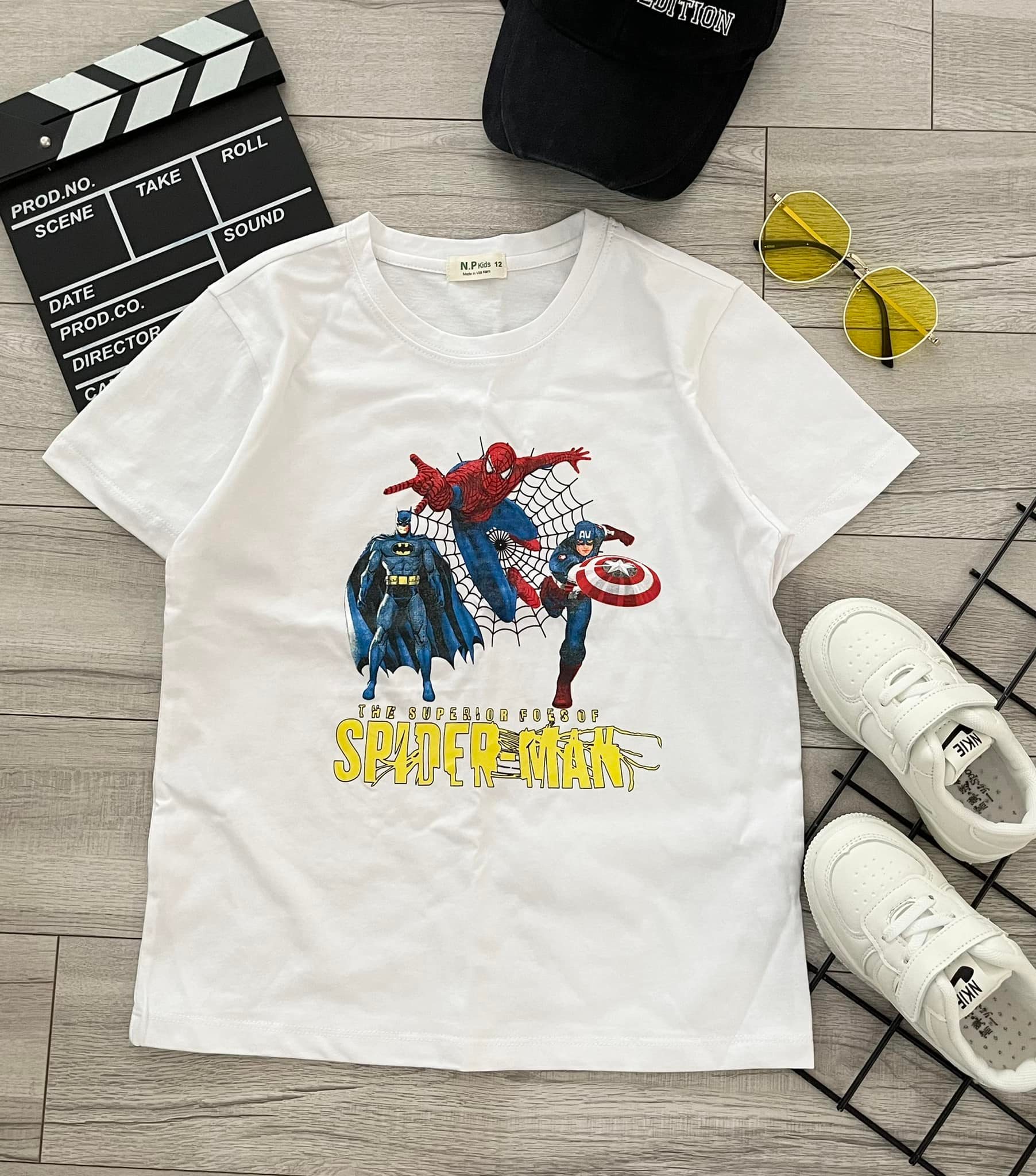 ÁO thun cotton ngắn tay Spiderman cho bé trai.