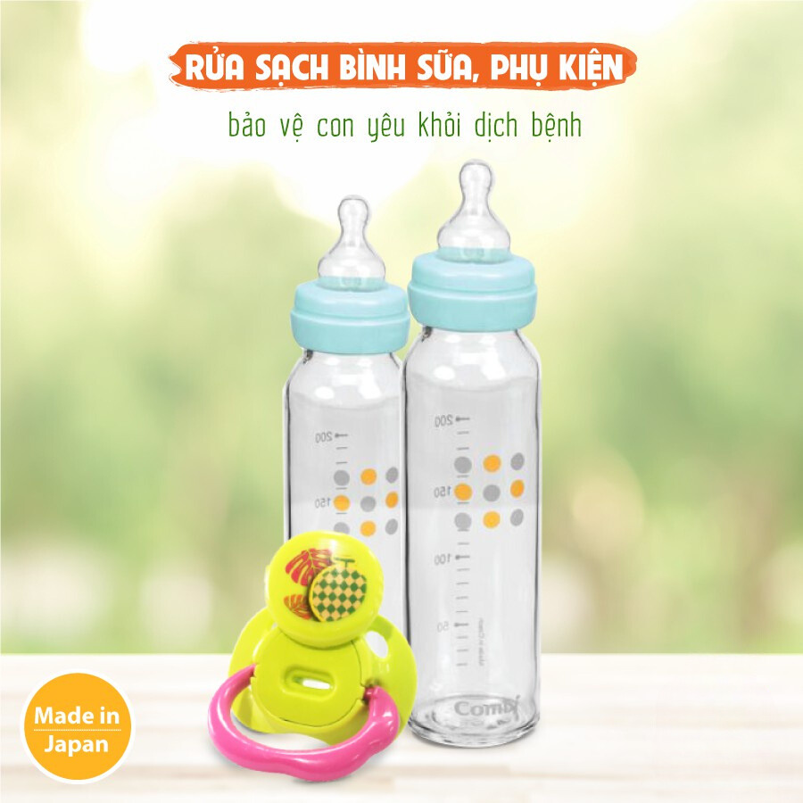 Nước rửa bình sữa và rau củ quả Combi dạng chai