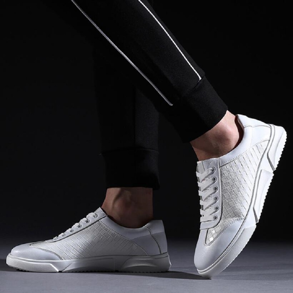 Overseas new men's large size casual shoes fashion trend wild white shoes leather shoes Korean men's shoes