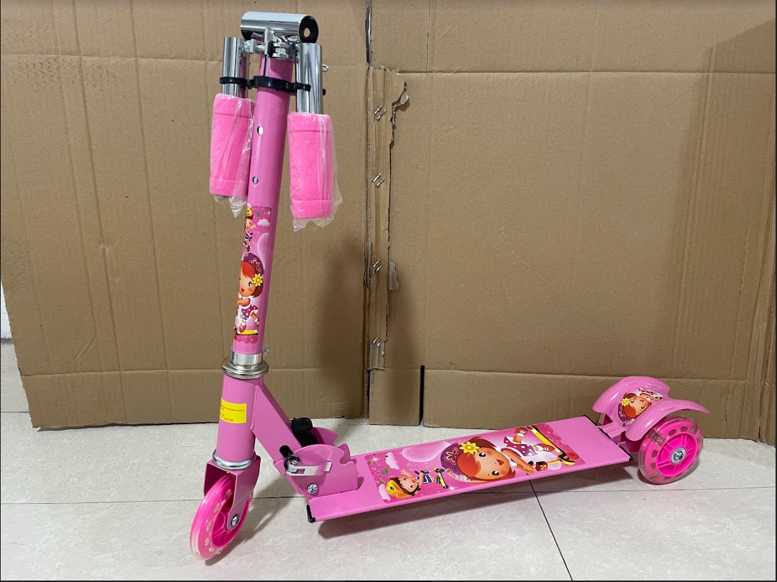Xe Scooter Cho Bé Centosy 951 Dành Cho Bé Dưới 40Kg, Có Bánh Phát Sáng, Điều Chỉnh Được Chiều Cao