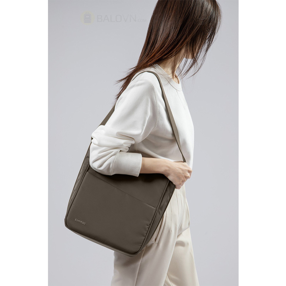 Túi Đeo Kiêm Balo Tomtoc Slash Sling Bag Taupe Ultrabook 11 - 14 inch