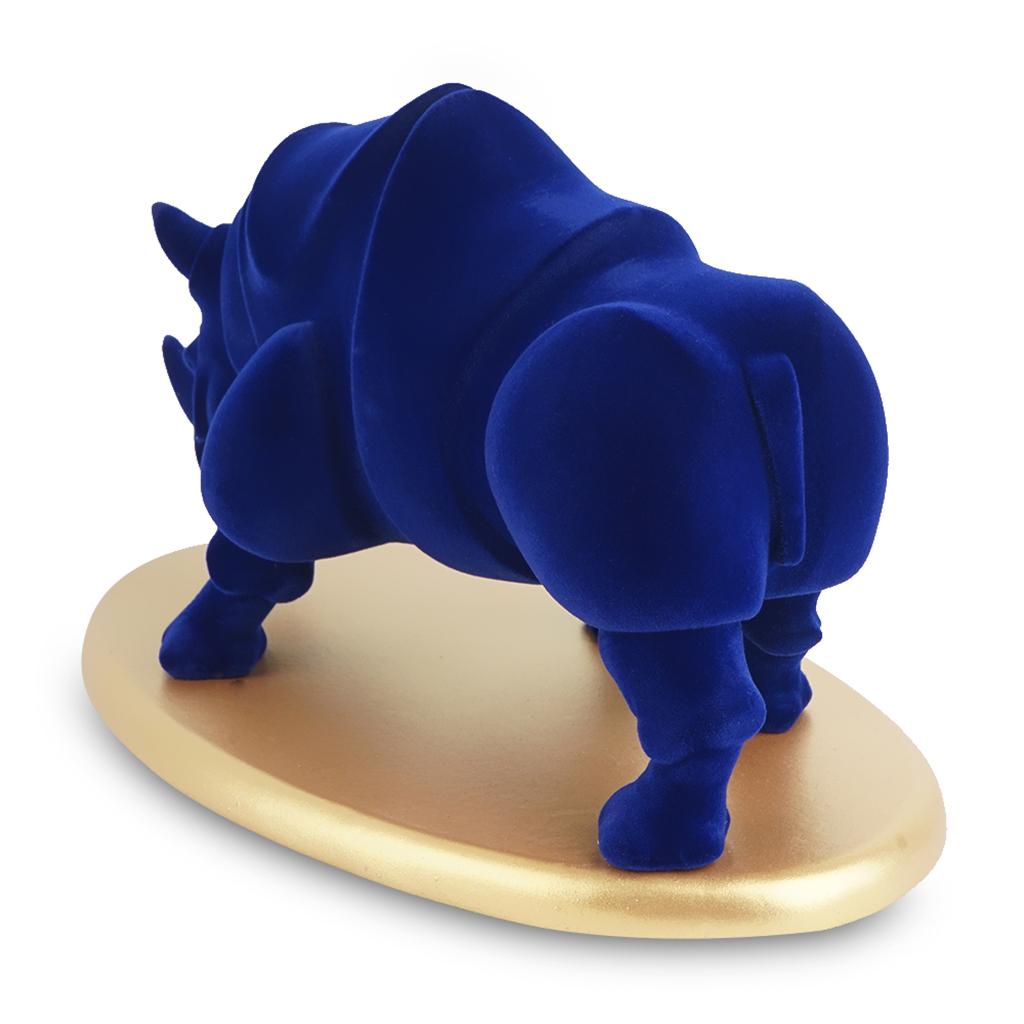 Resin Rhino Figurine Lifelike Animal Sculpture Statue Home Office Decoration