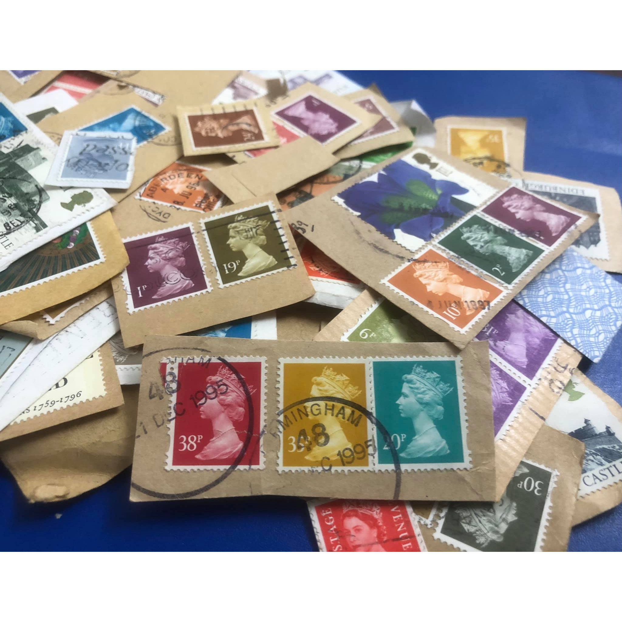 Combo 50 con tem Nữ hoàng Elizabeth II sưu tầm