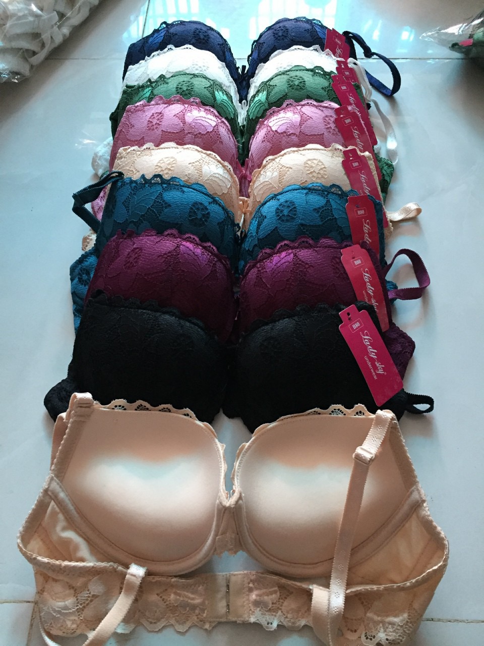 Áo lót nữ nguyên ren mút siêu dày Lady 549 – Gọng nâng ngực + Bông to cài sau, quyến rũ