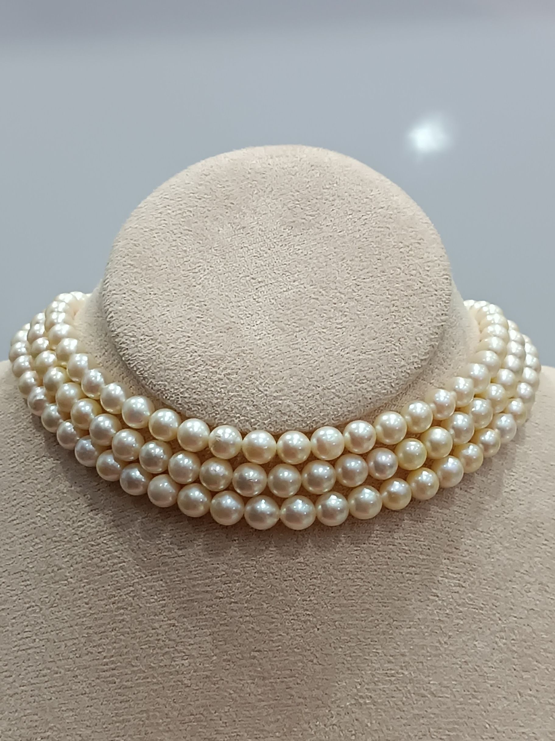 Chuỗi Ngọc Trai Nước Mặn Akoya trắng phớt vàng  - MOON Jewelry