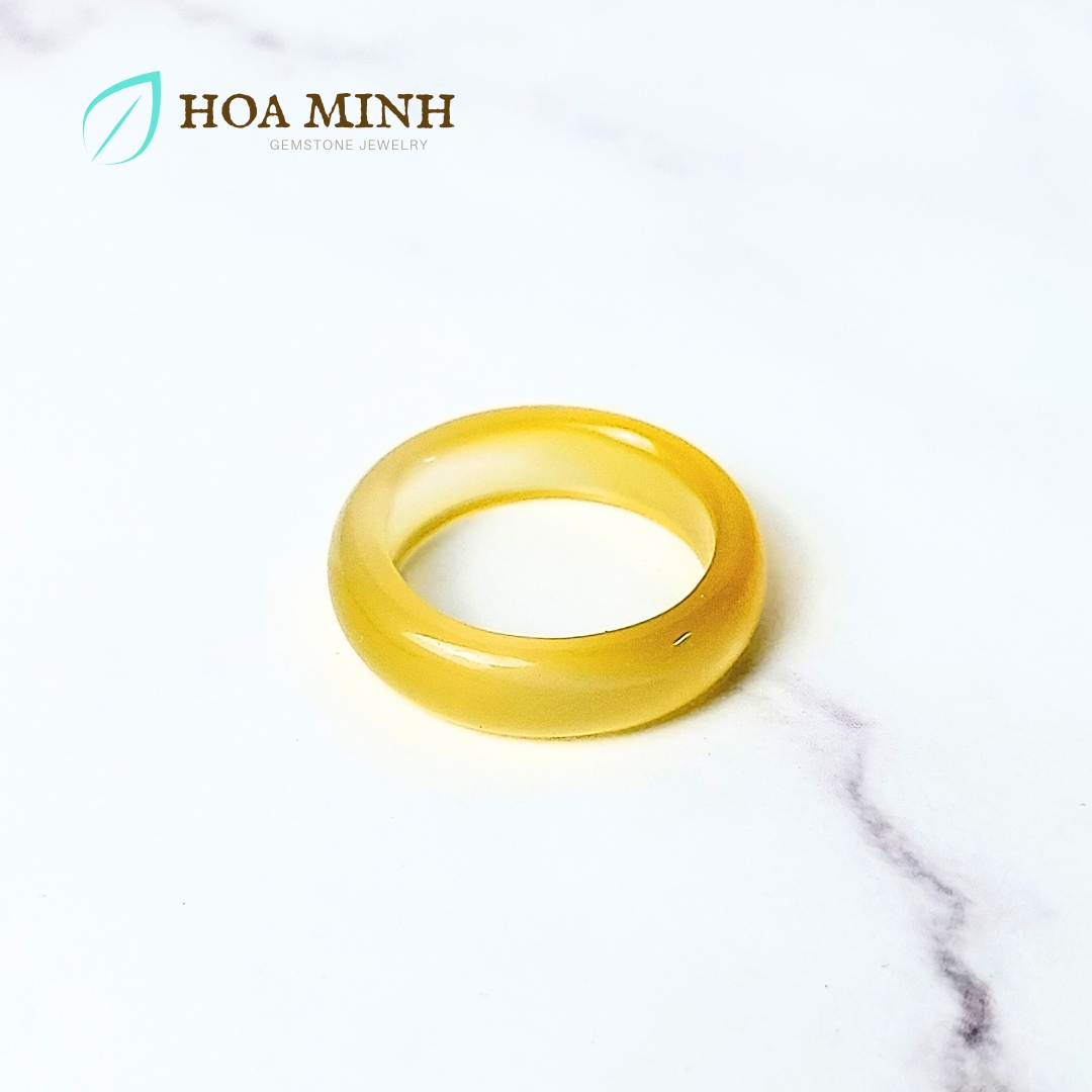 Nhẫn đá Mã Não vàng dày 5-6 li size 7, đường kính 17mm, hợp mệnh Thổ Kim