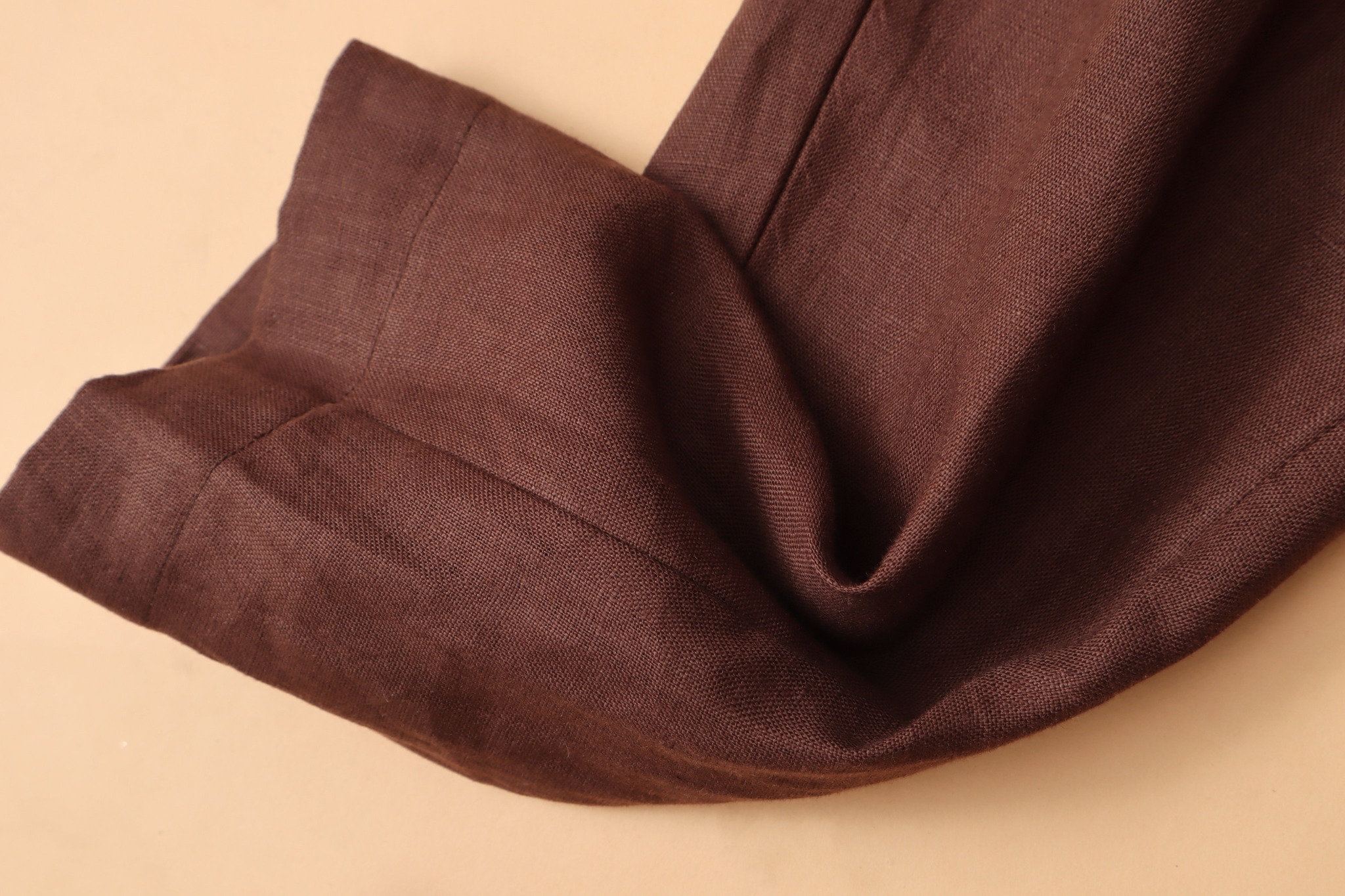 Quần côn Linen tưng KACHISA màu nâu đậm