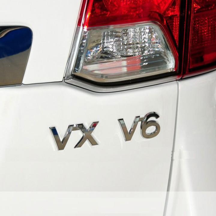Decal tem chữ inox V6, VX, TX.L, VX.L dán đuôi xe ô tô