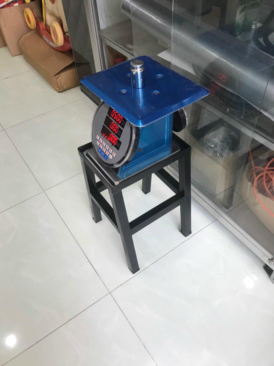 Cân điện tử dạng lò xo 60kg + Chân đế 40cm