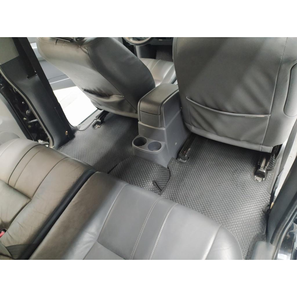 Thảm lót sàn ô tô KATA cho xe Ford Everest  - Khít với sàn xe, Chống thấm, Không mùi, Không ẩm mốc