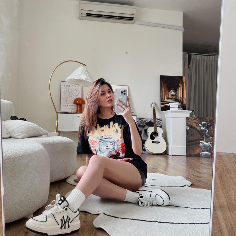 Áo thun ALTHOUGH form unisex, in hình full áo, chất vải 100% Cotton thoáng mát