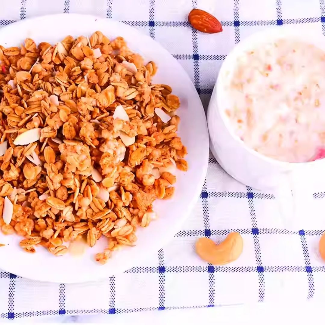 Ngũ cốc Granola Multigain dinh dưỡng buổi sáng, cung cấp năng lượng 800g Dan D Pak