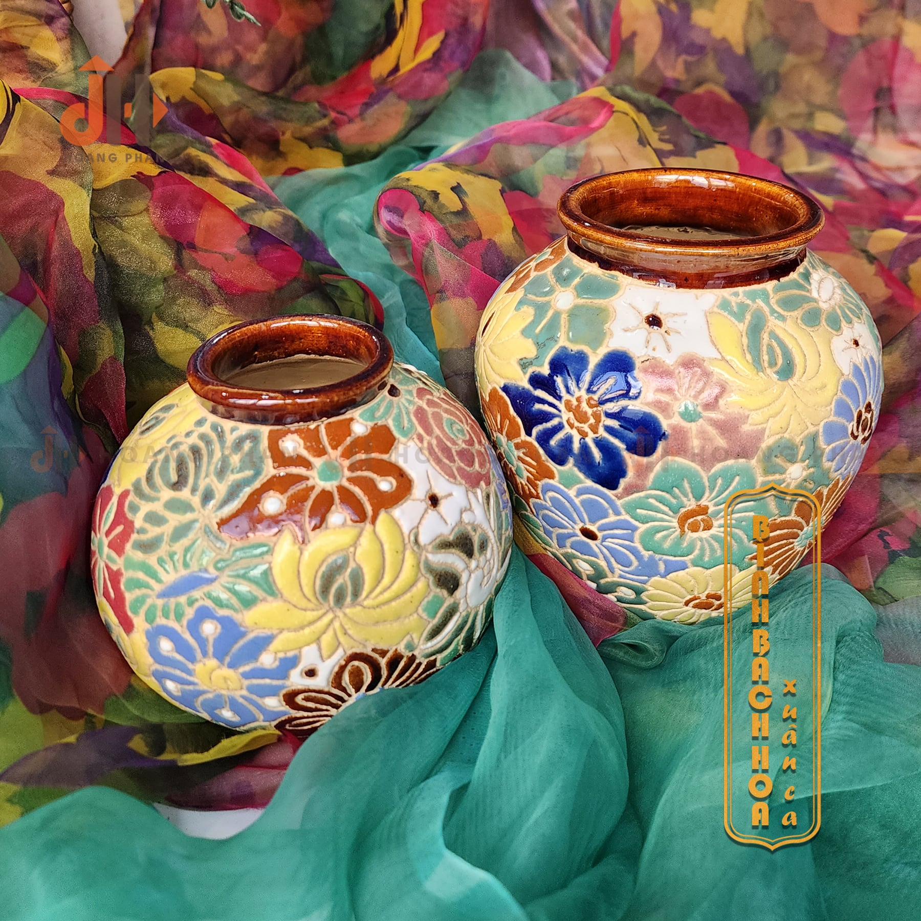 Bình hoa gốm Bách Hoa Xuân Ca