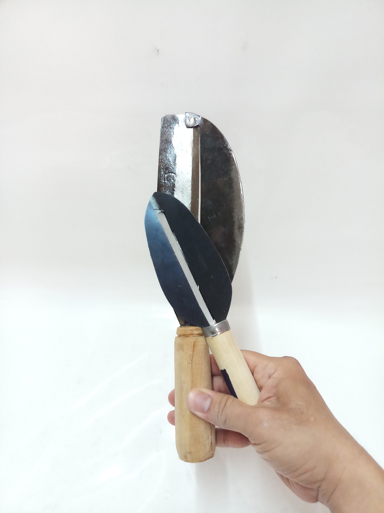 COMBO 1 DAO BÀO THÉP HAI LƯỠI+1 DAO BÀO NHỎ.
