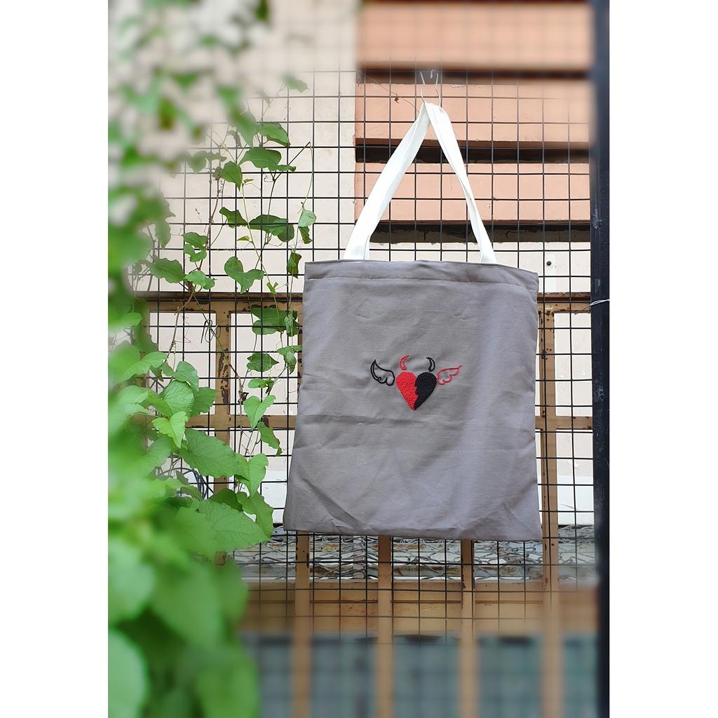 Túi vải canvas handmade họa tiết thêu tay MAD-07