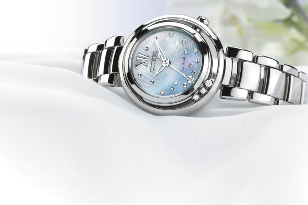 Đồng hồ đeo tay Citizen EM0327-50D