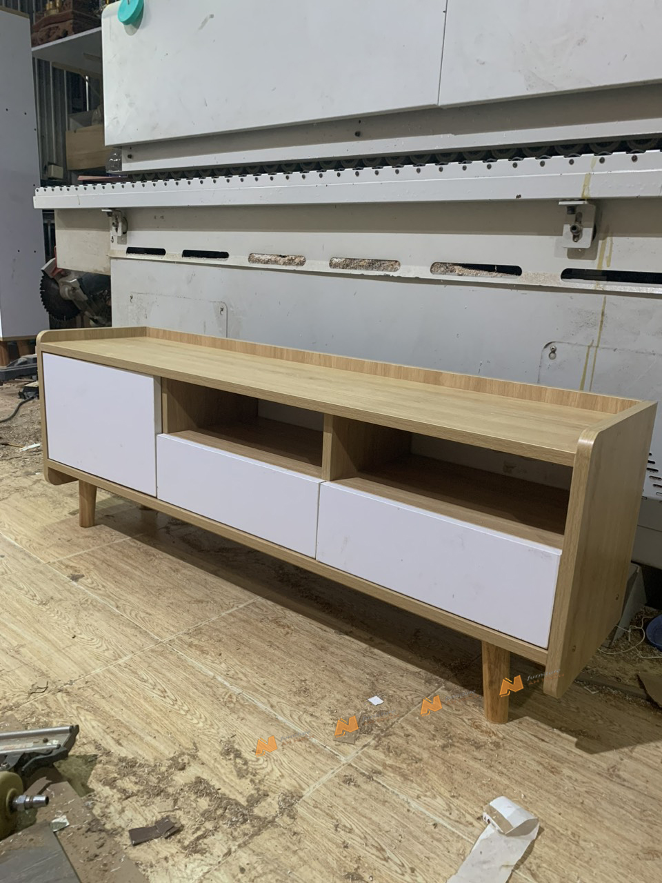 Made in VN Kệ tivi gia đình nhỏ gọn phong cách hiện đại gỗ mdf 17mm công ty Mộc Phát độ bền trên 30 năm AN062
