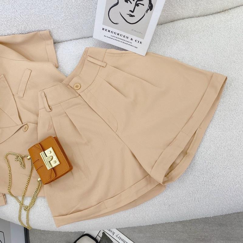 SET ÁO VEST CROPTOP TAY NGẮN + QUẦN SHORT