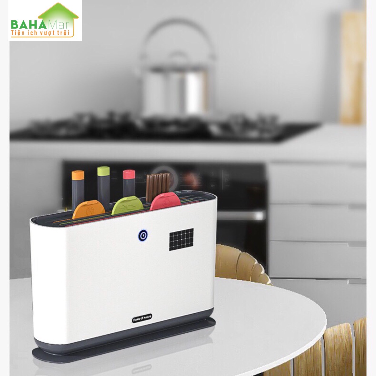 MÁY LÀM KHÔ TIỆT TRÙNG DAO THỚT BẰNG ÁNH SÁNG XANH UV CÓ SẠC NĂNG LƯỢNG MẶT TRỜI "BAHAMAR" Có sạc năng lượng ánh sáng, có hệ thống khử trùng bằng ánh sáng xanh, làm khô bằng không khí