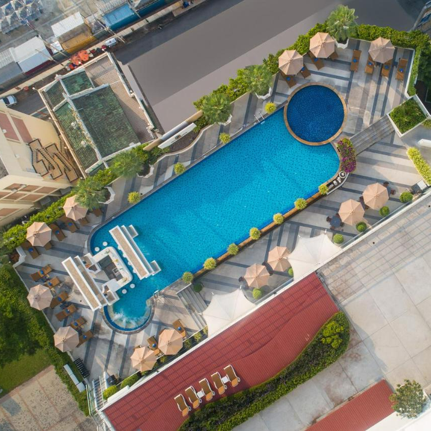 Gói 3N2D Tại The Berkeley Pratunam Hotel 5* Thái Lan. Bao Gồm Ăn Sáng.