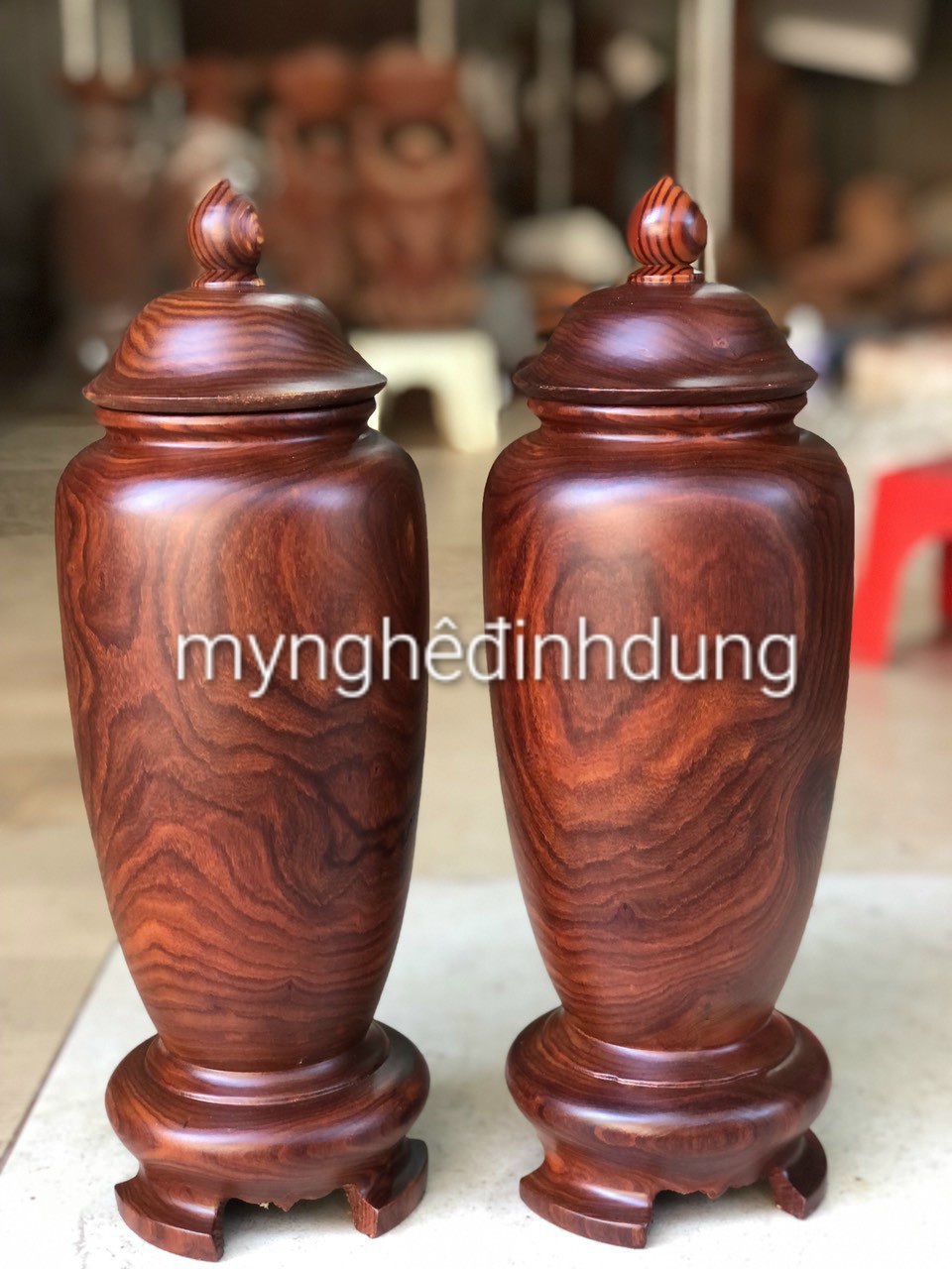 CẶP BÌNH CHÓE PHONG THỦY HÚT  TÀI LỘC BẰNG GỖ TRẮC KT CAO 38×14CM