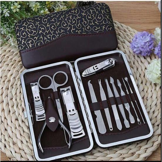 Bộ Cắt Móng Tay 12 Món Bằng Thép Inox Không Gỉ, Sắc Bén Nhỏ Gọn,Đa Năng