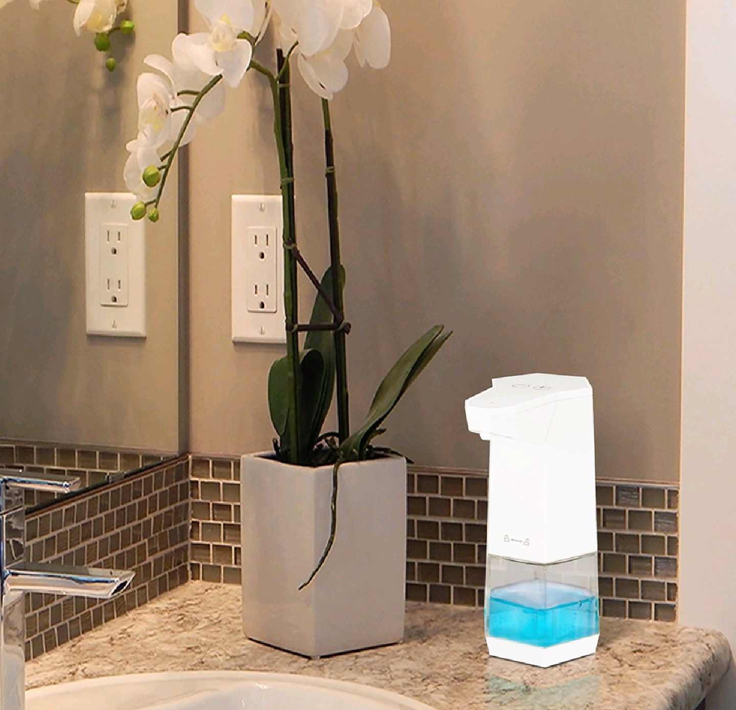 BỘ MÁY PHUN XỊT XÃ NƯỚC XÀ PHÒNG NƯỚC RỬA TAY SÁT KHUẨN NƯỚC RỬA CHÉN TỰ ĐỘNG CẢM BIẾN THÔNG MINH MẪU MỚI HÀNG CHẤT LƯỢNG