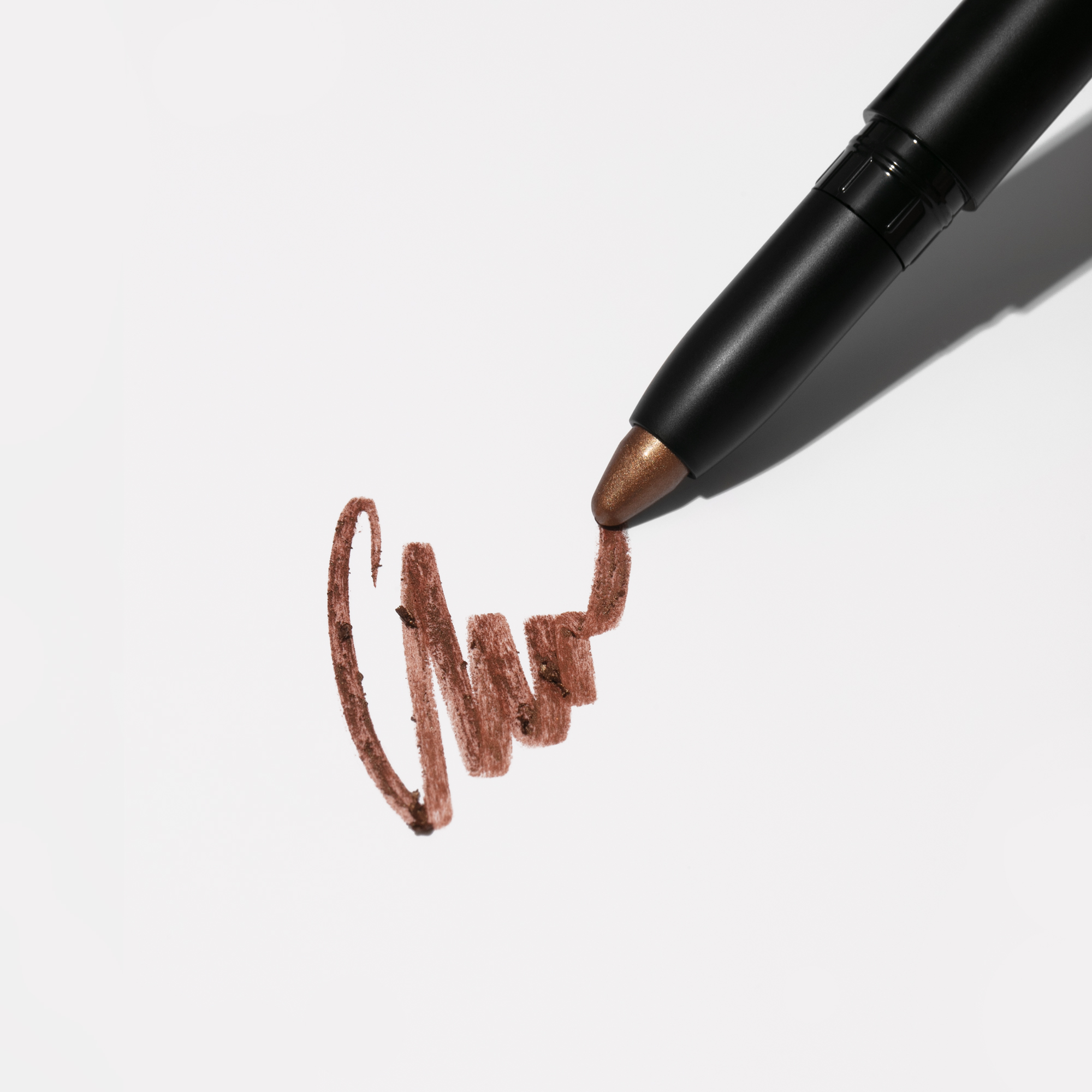 Phấn Mắt Dạng Bút Sáp Màu Hồng Ánh Kim Inglot Outline Eye Pencil 91 (1.8g)