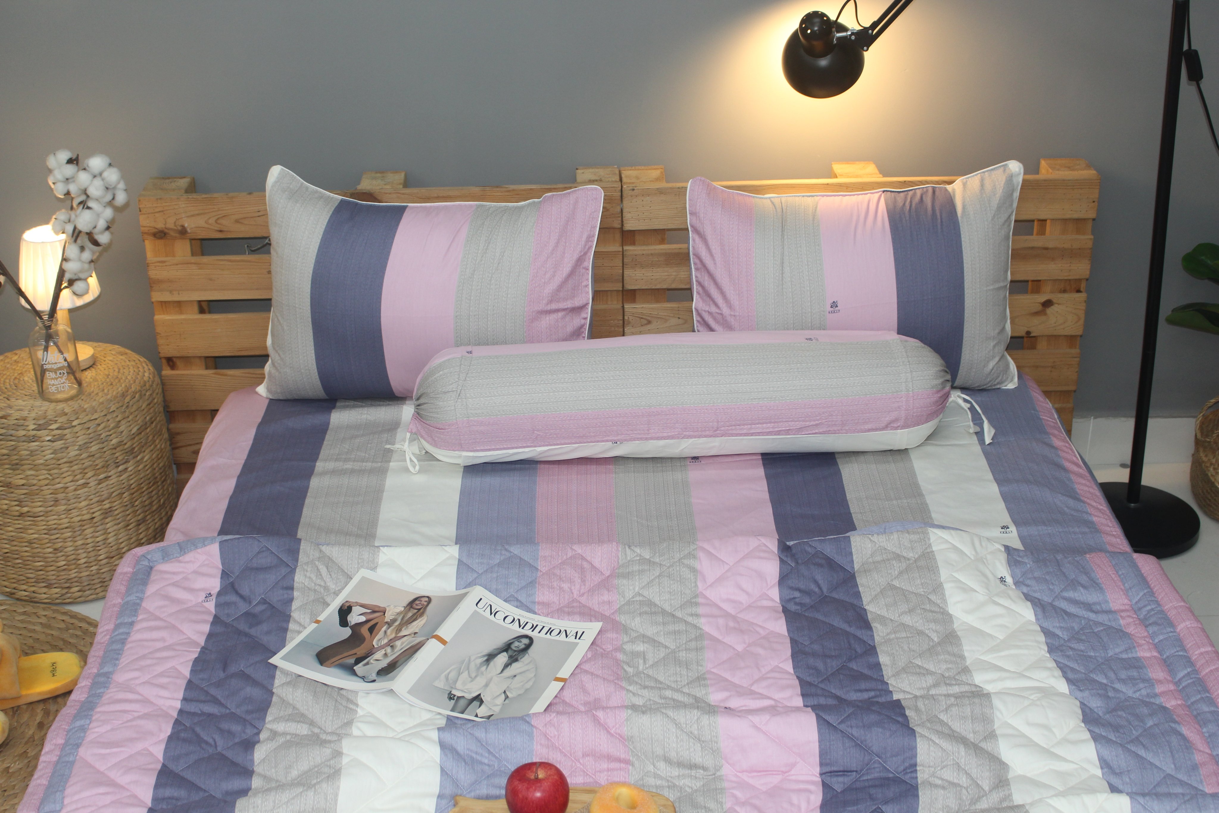 Bộ drap gối KHA LY - 100% cotton thiên nhiên - VN311 Sọc Dài Hồng Vải dày dặn mát mẻ siêu thấm mồ hôi