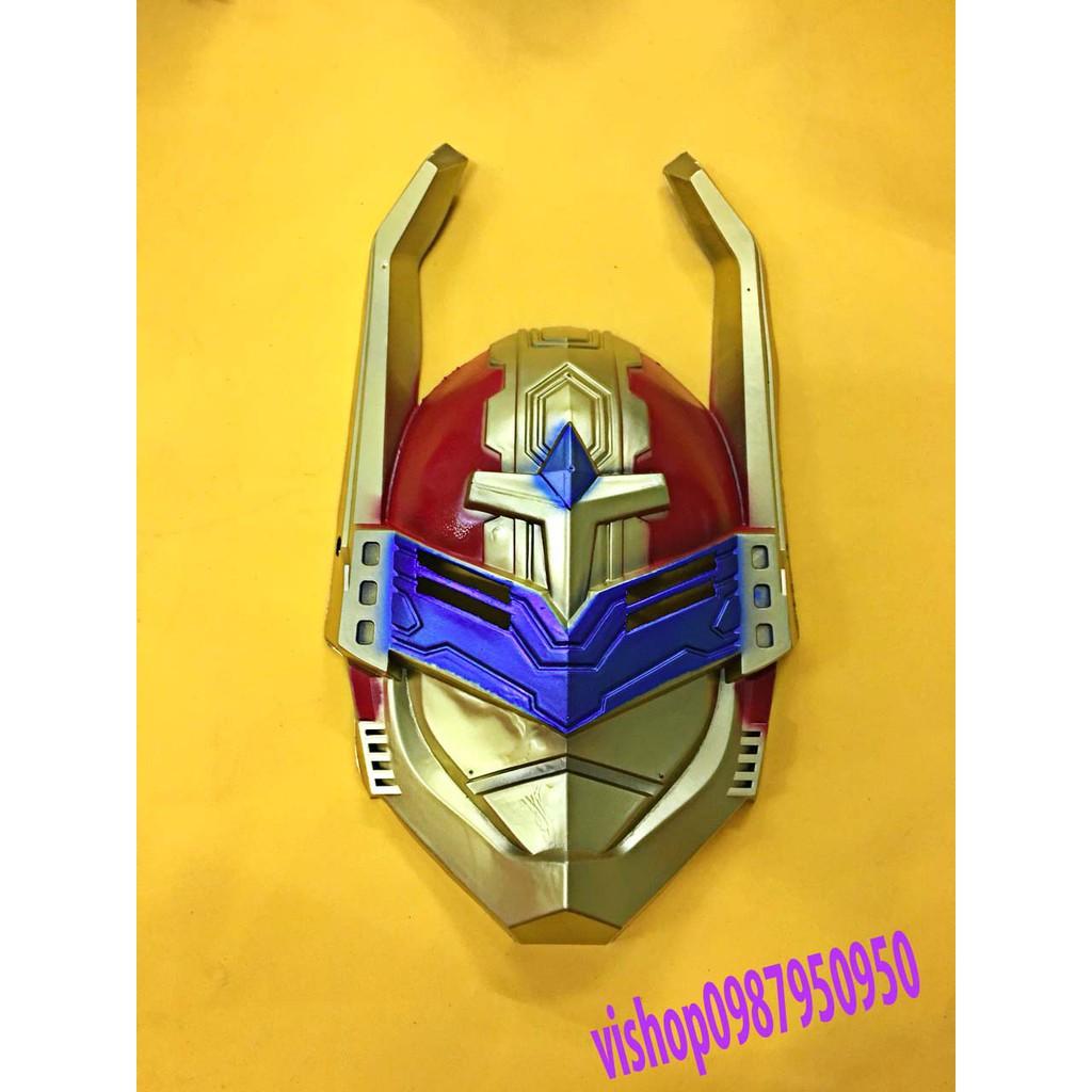 Mặt nạ hóa trang.