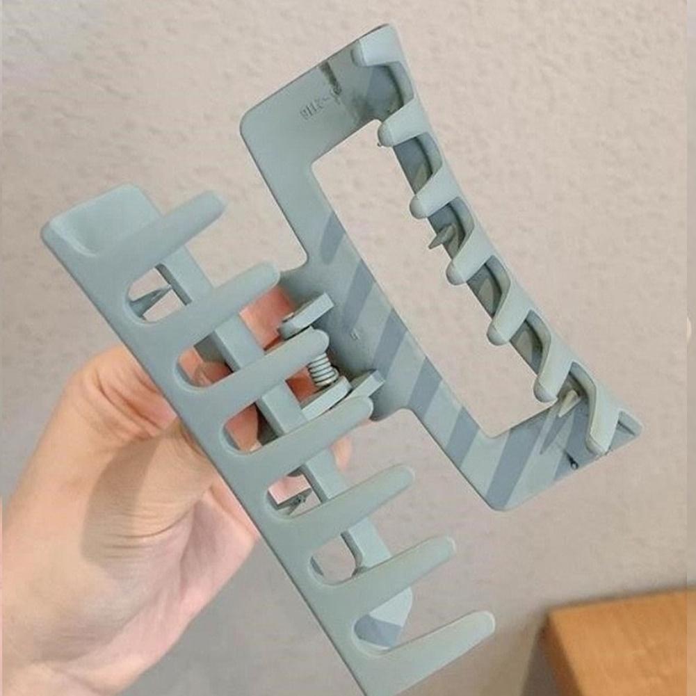 Kẹp tóc hình vuông màu bạc thời trang cho nữ