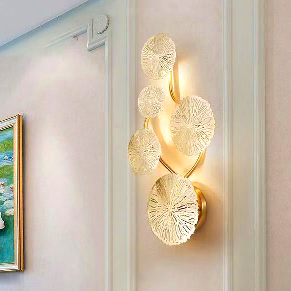 Đèn gắn tường trang trí hình chùm lá sen vàng cao cấp