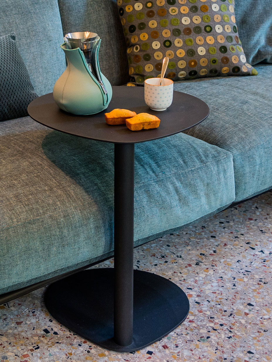 Bàn sofa nhỏ gọn phong cách Italia Bàn trà Bàn cafe sắt đúc nguyên khối nhập khẩu cao cấp Bàn trang trí phòng khách EASY BOY 62– Morden Tea Table in HCMC – Màu Xanh lá