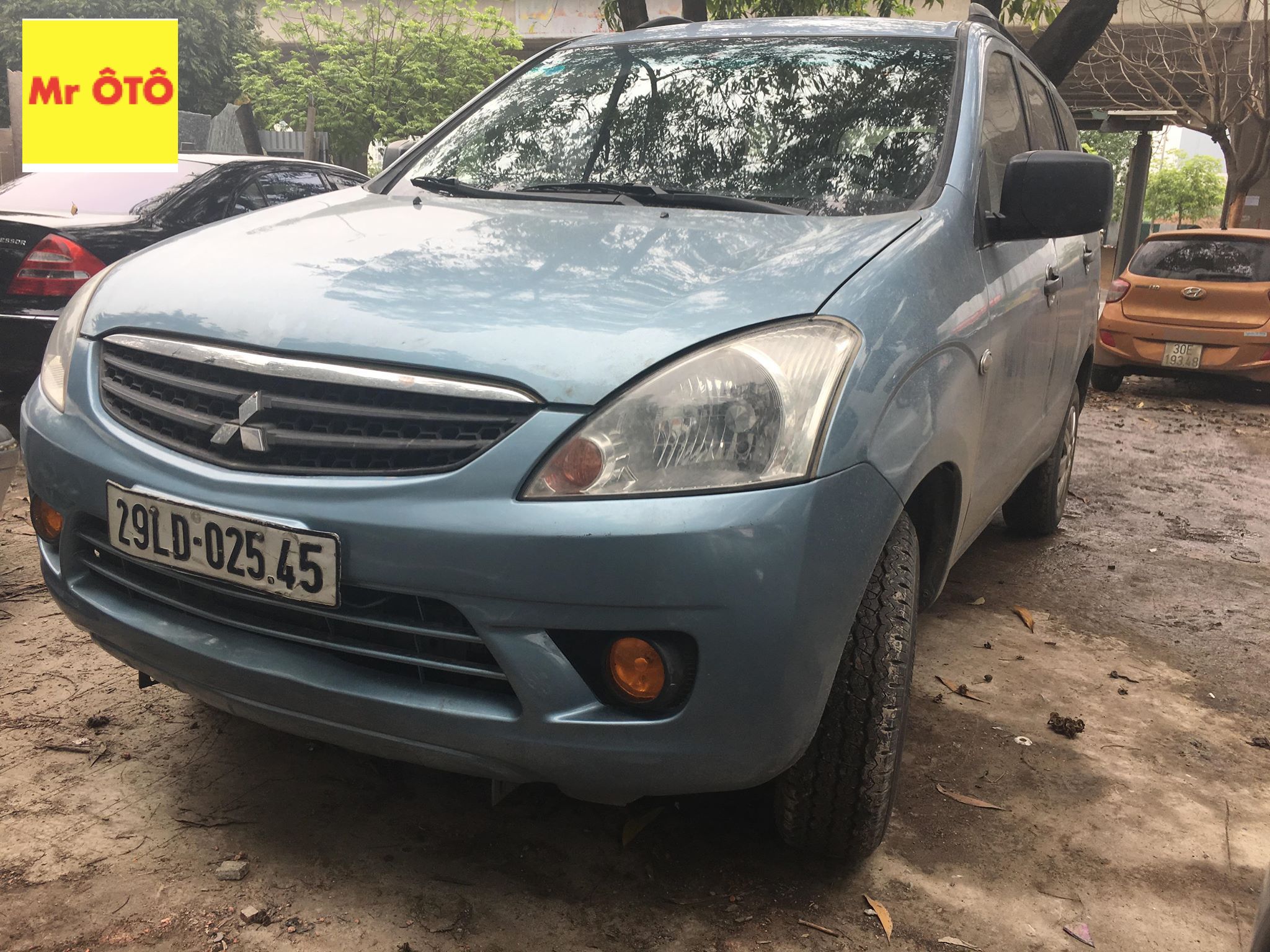 Rèm Che nắng xe Mitsubishi Zinger loại 1 có hút nam châm, Vải dày dặn, chống nắng tuyệt đối