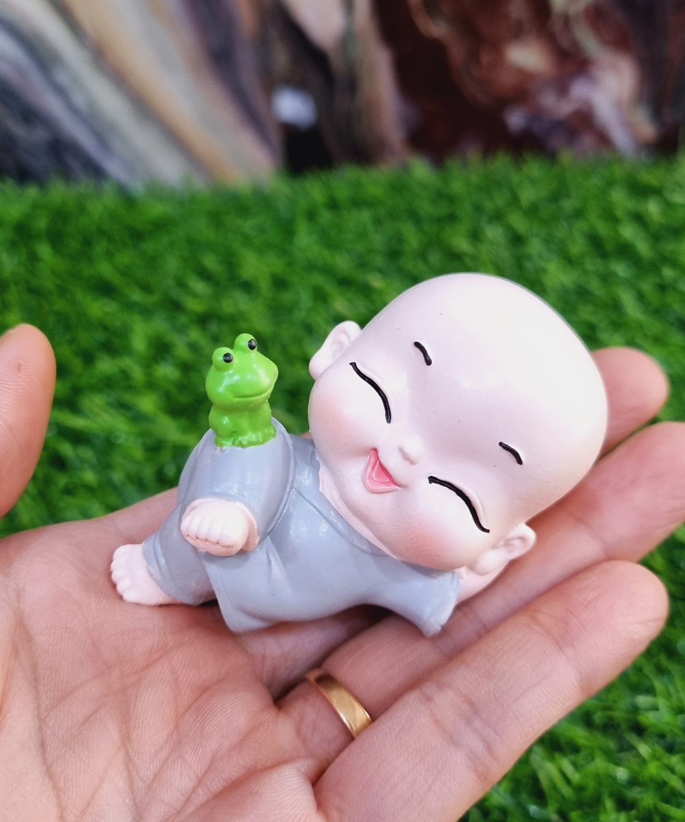 Bộ 04 tượng chú tiểu nhí áo vàng / áo lam đáng yêu - tặng kèm 50 xu vàng mini may mắn