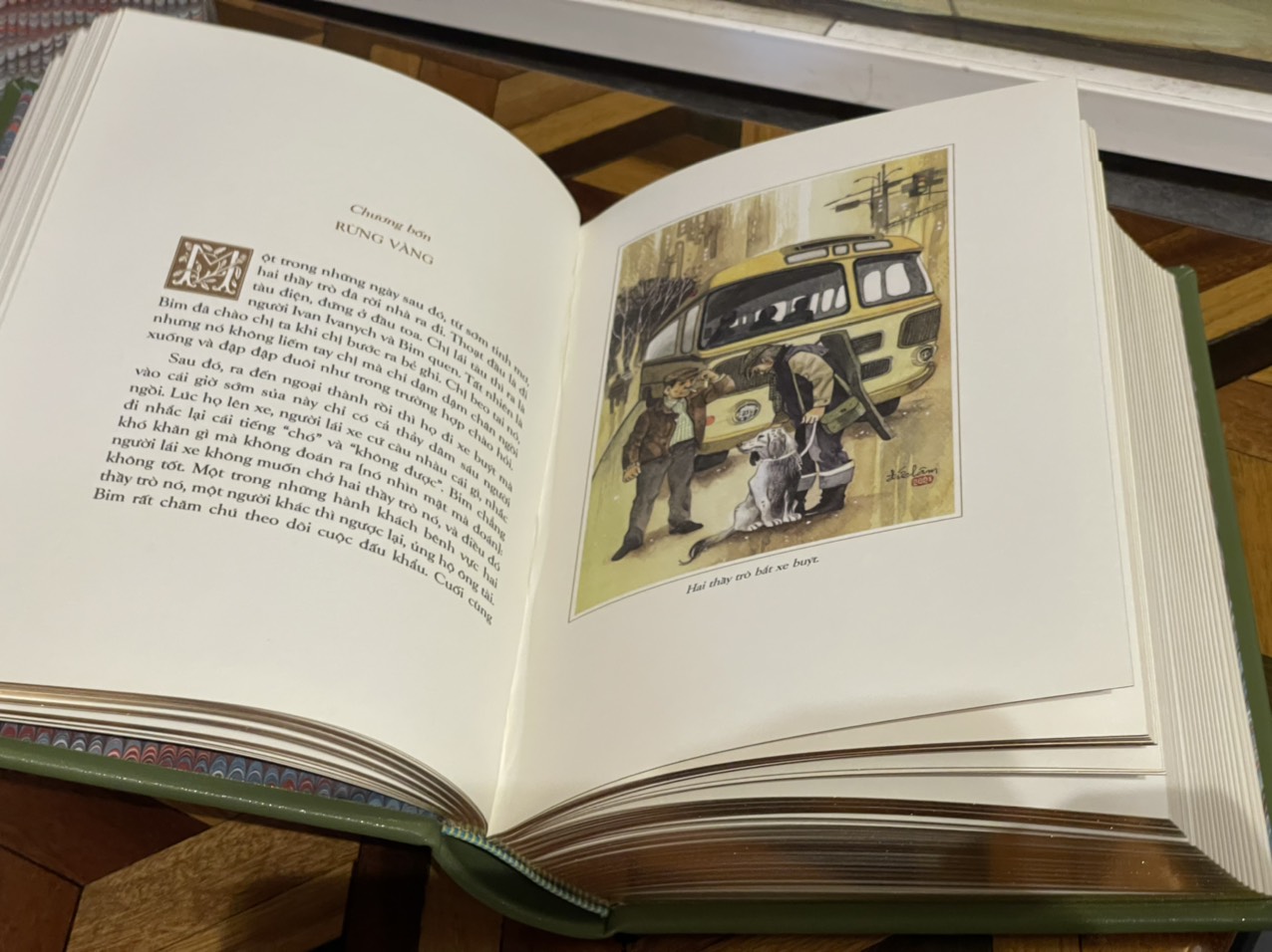 (Ấn bản giới hạn 500 cuốn) (bìa da microfiber) CON BIM TRẮNG TAI ĐEN – Gavriil Troyepolsky – minh họa mới của họa sĩ Đức Lâm – Đông A