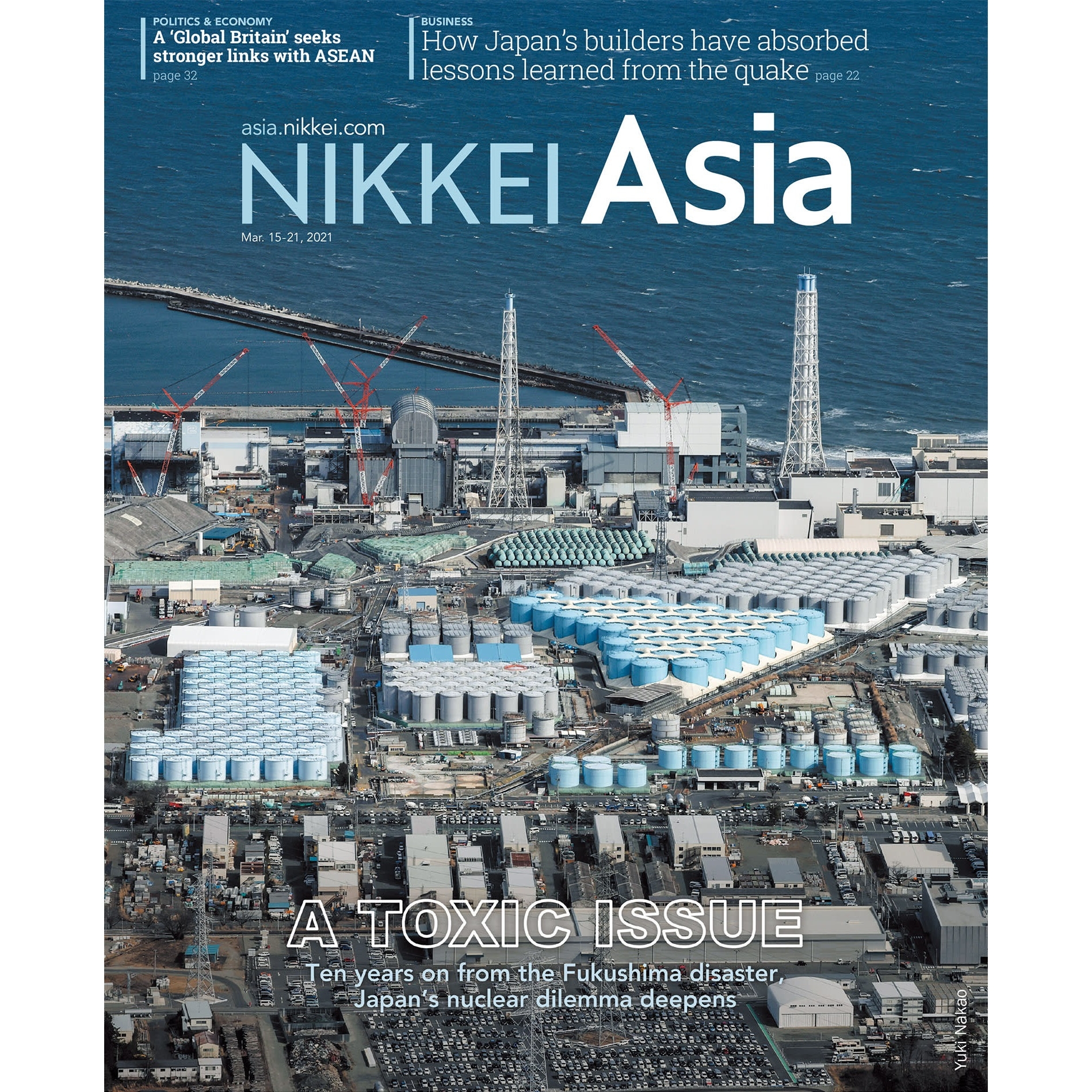 Nikkei Asian Review: Nikkei Asia - 2021: A TOXIC ISSUE - 11.21 tạp chí kinh tế nước ngoài, nhập khẩu từ Singapore