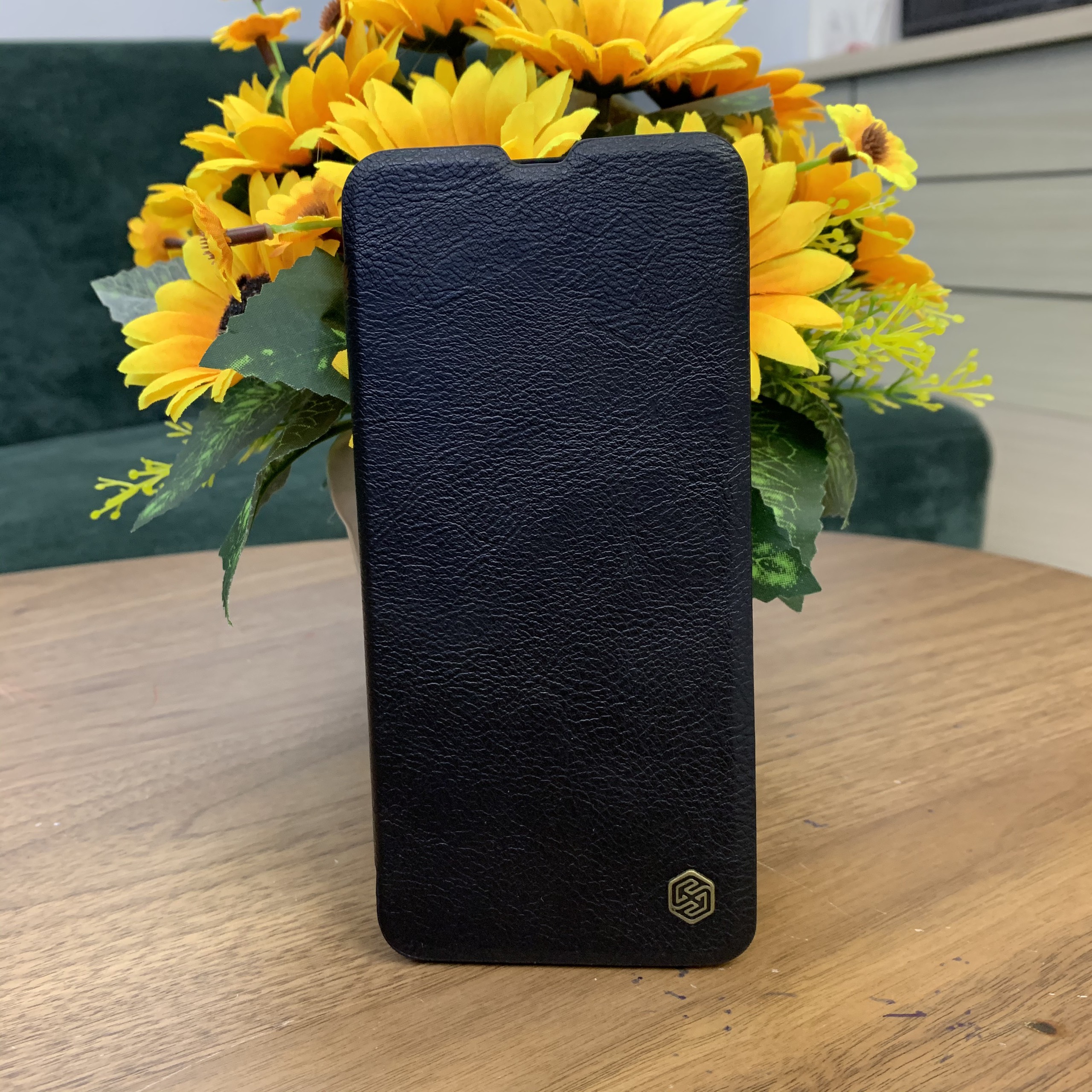 Bao da SamSung Galaxy A20 Nillkin Qin - Hàng chính hãng