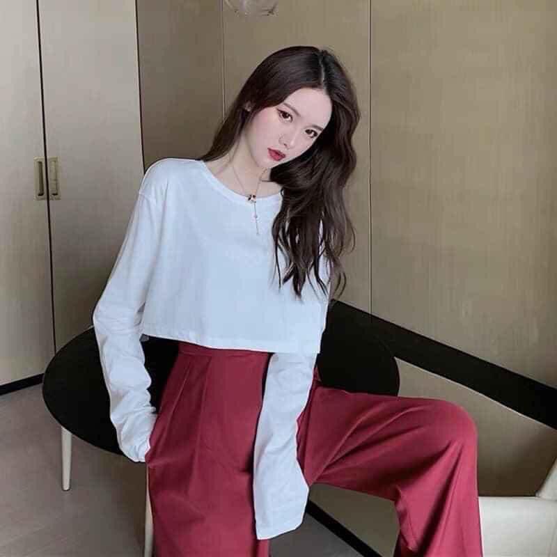 Áo croptop form rộng cổ tim- clip tự quay